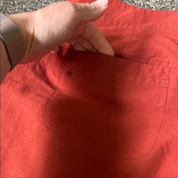 Iris burnt orange/red shorts Womens 6 - Picture 6 of 6
